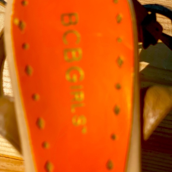 Platforms BCBG sandals size 6 - Picture 5 of 7